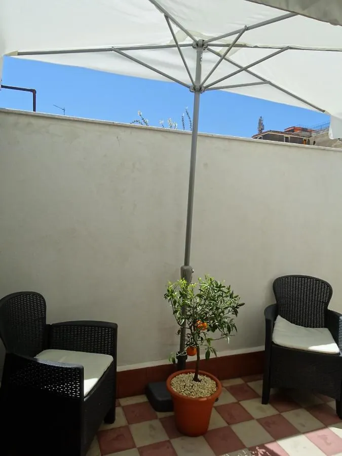 Sogno Etneo Panzió Catania-Fontanarossai nemzetközi repülőtér 0*,